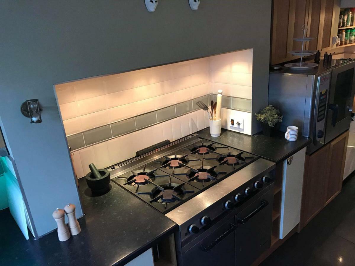 Vollie House With Hot Tub, Sauna & Log Burner Penpont ภายนอก รูปภาพ