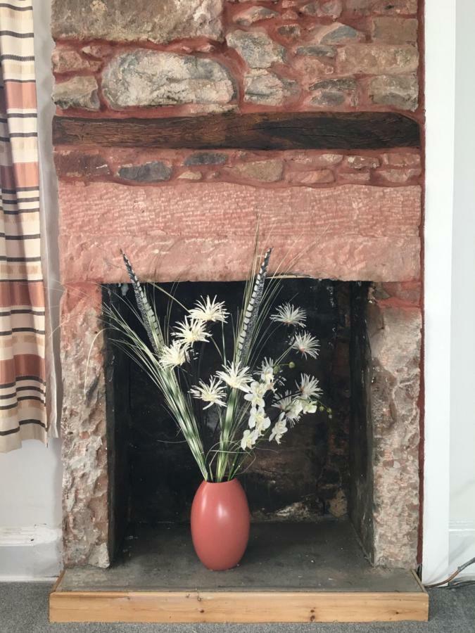 Vollie House With Hot Tub, Sauna & Log Burner Penpont ภายนอก รูปภาพ